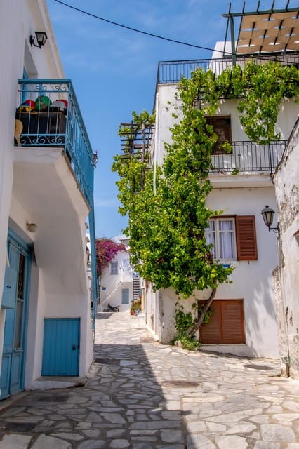 Highlights Tour on Traditional Villages - Tour Itinerary Breakdown