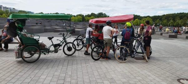 Highlights Upto 9 or 12 Person,5 E-Bikes+5 Bikes+1 Rickshaw - Local Atmosphere