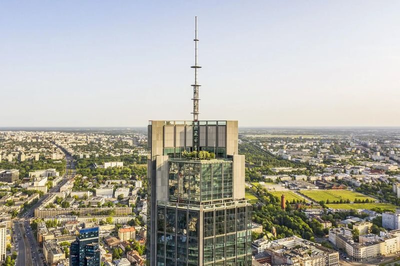 Highline Warsaw Ticket with Rooftop Bar Access - How long to stay, and how to pace the visit