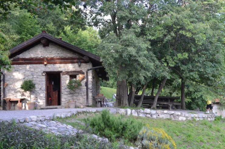 Hike on Lake Como: Wayfarers Trail W/Lunch at Agriturismo - Good To Know