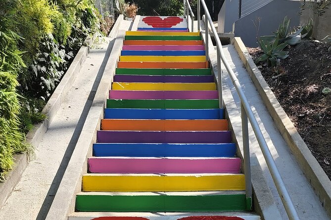 Hike the Secret Painted Stairs and Visit a Local Bakery - Overview of Silver Lake Neighborhood