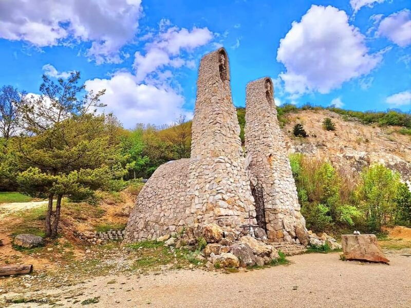 Hike to Spiritual Sites Near Budapest - What Sets This Tour Apart?