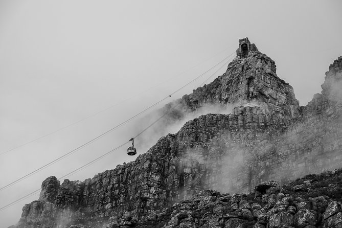 Hike up Table Mountain via the India Venster Route (Cape Town) - The Sum Up