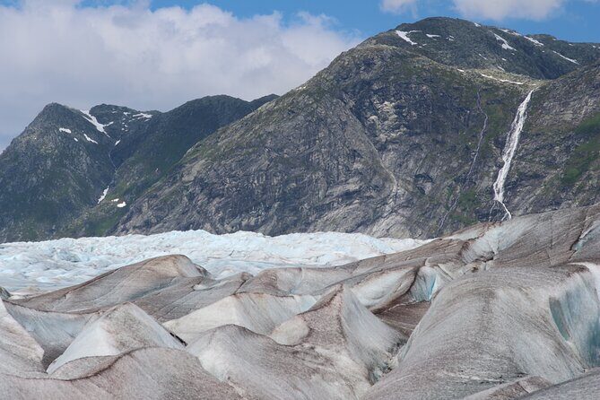 Hiking and Kayaking Experience on Tunsbergdalsbreen - FAQ