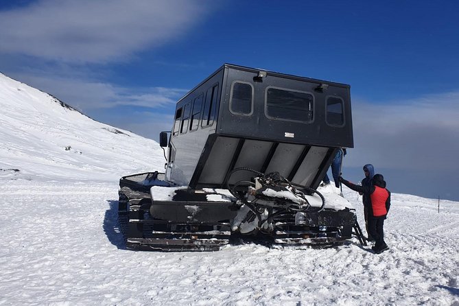 Hiking at 2900m on Mount Etna - Exploring the Highest Peaks of Mount Etna