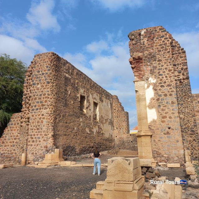 Hiking Calabaceira Valley+Cidade Vellha Tour - Pickup Details and Inclusions