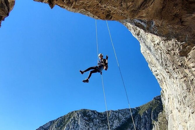 Hiking Climbing And Rappelling In The Eaglets Nest - The Sum Up