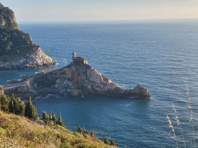 Hiking From Riomaggiore to Portovenere - Terrain and Landscapes