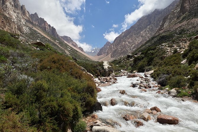 Hiking in Cajón De Los Arenales From Mendoza or Uco Valley - Scenic Views