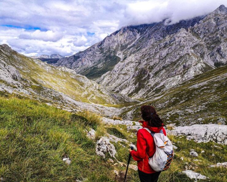 Hiking in Picos De Europa: Moñetas Lake Guided Hiking Tour - Tour Details