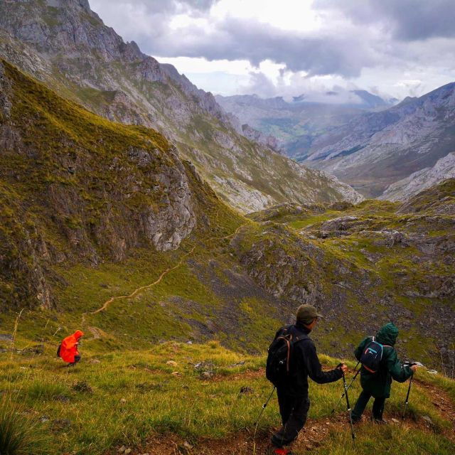 Hiking in Picos De Europa: Moñetas Lake Guided Hiking Tour - The Sum Up