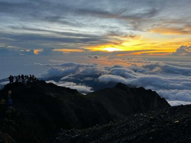 Hiking Mount Rinjani 1 Night 2 Days Senaru Scoond Summit - Inclusions for the Hiking Package