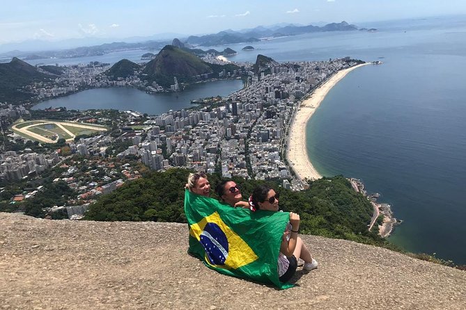 Hiking the Favela Morro Dois Irmaos! - Activity Inclusions