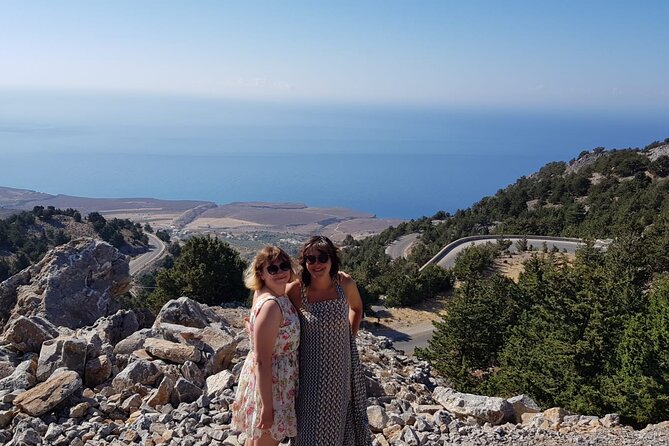 Hiking Through the Imbros Gorge - How to Prepare and Plan for the Hike