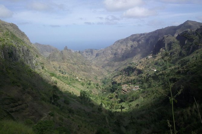 Hiking to Gongon Valley - Hiking Trails in Gongon Valley