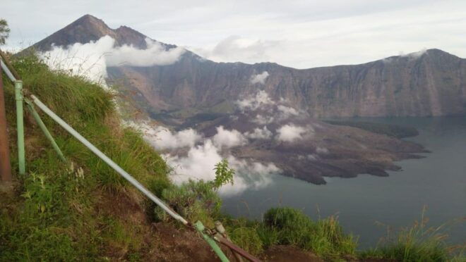 Hiking To Senaru Crater Rim - Sunrise and Sunset Views