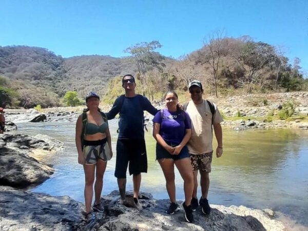 Hiking Tour to La Desembocada Hot Springs, Tour Perron Crew - Concluding Meal