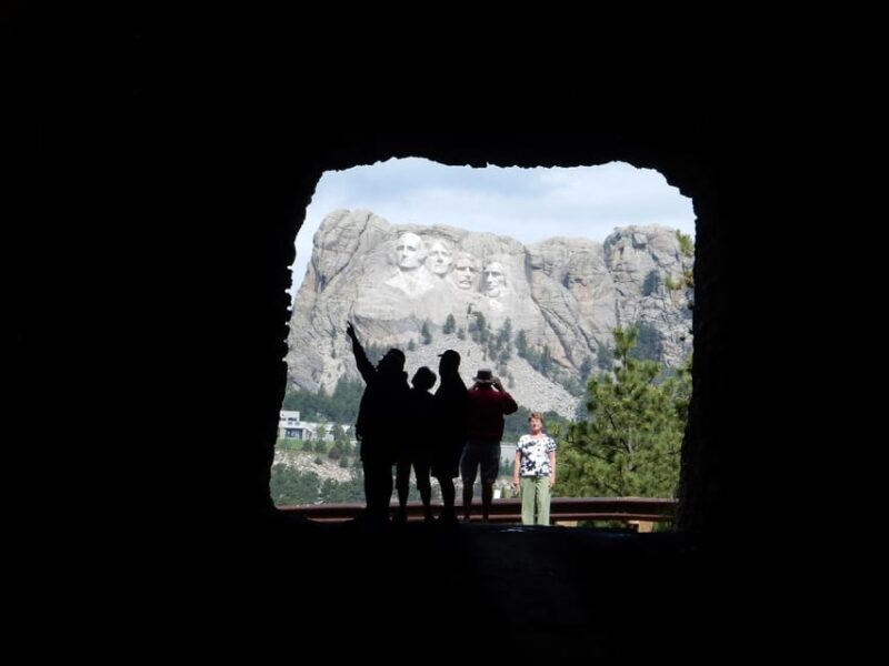 Hill City: Private Mount Rushmore, Crazy Horse & More Tour - An In-Depth Look at the Tour Experience