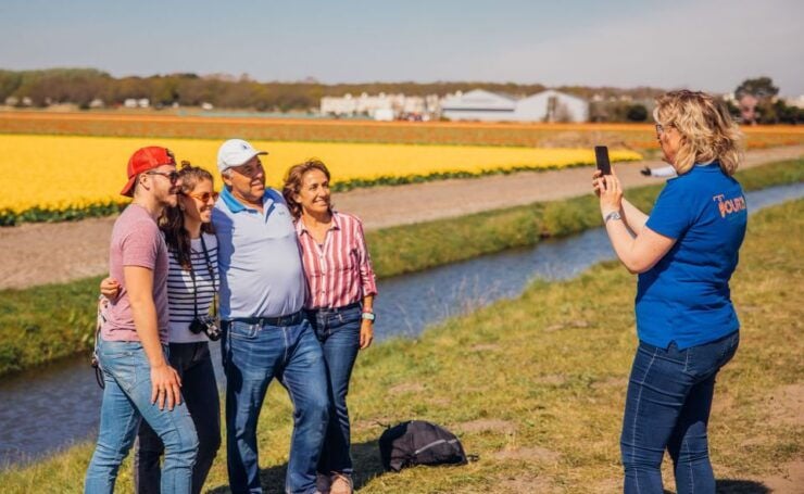 Hillegom: Guided E-Bike Tour at Sunset Near Keukenhof - Booking and Logistics