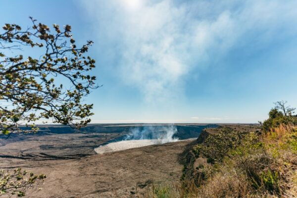 Hilo: Elite Volcano Hike - Hiking in Hawaii Volcanoes National Park