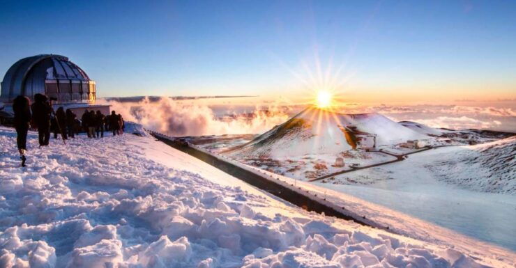 Hilo/Waikoloa: Mauna Kea Summit Sunset and Stargazing Tour - Tour Experience