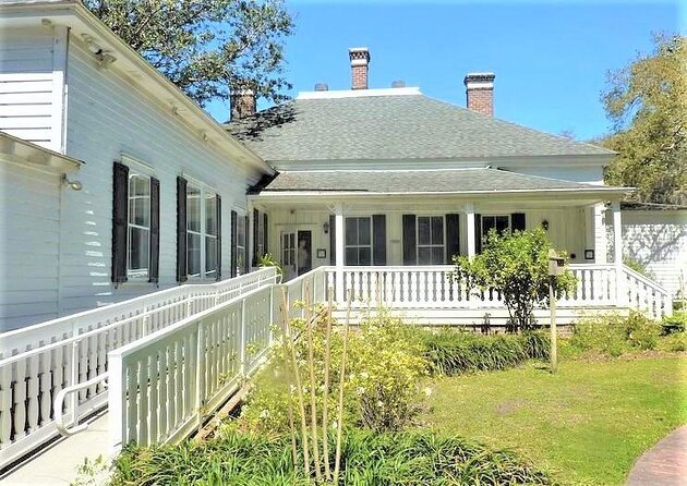 Hilton Head Honey Horn Admission With Guided Tour - Meeting and Pickup
