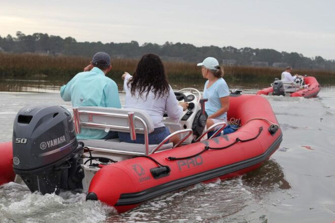 Hilton Head Island: Mini Boat Dolphin Tour - Safety Briefing and Instruction