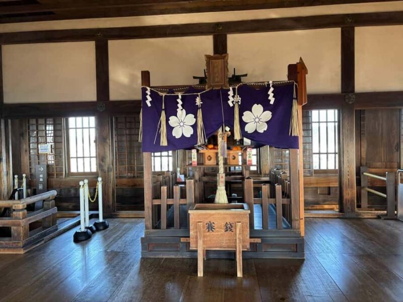 Himeji Castle: Guided Tour with Samurai History Expert - FAQ