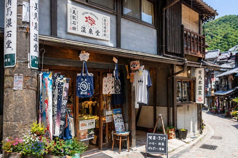 Himeji Castle, Kobe Mt. Rokko & Arima Onsen Day Trip (Spring/Year-round) - The spring route adds blossoms and a snack stop