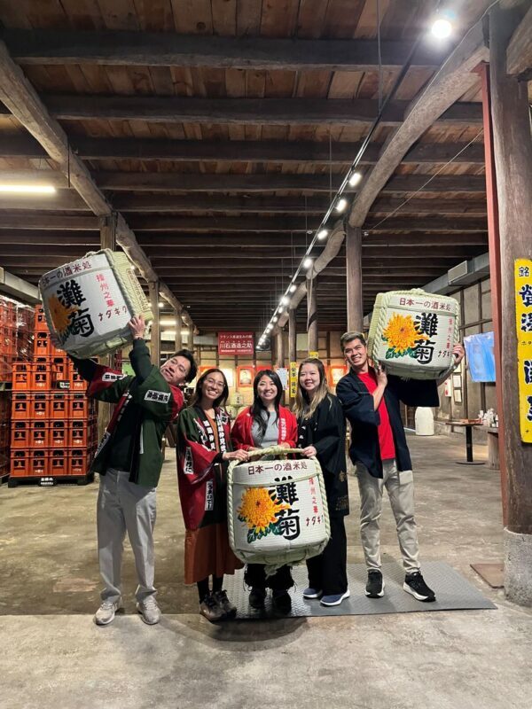 Himeji Half-Day Private UNESCO Castle & Sake Tour - A white castle with more than a pretty face