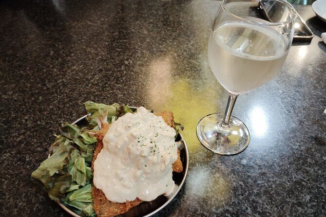 Himeji: Nightlife Tour with Local Guide and Food - Detailed Breakdown of the Itinerary