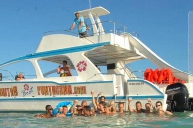 Hip Hop Beat and Live Dj Adults Only Party Boat and Free drinks - The Experience in Detail
