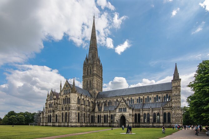 Hire a Driver From Southampton Day Tour - Overview of the Tour