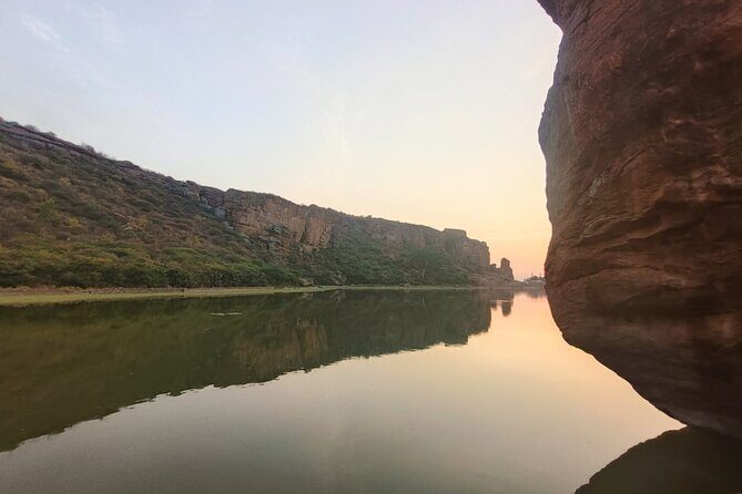 Hire a Guide to visit Badami/Aihole/Pattadakal with own transport - FAQ
