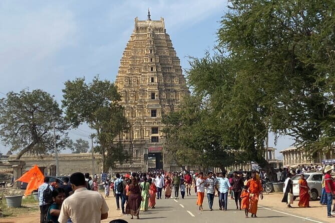 Hire a Licensed Guide for Full Day Hampi visit with own transport - Good To Know: