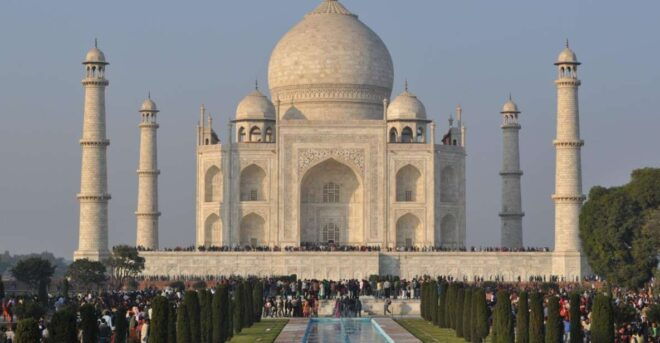 Hire Car for Sightseeing - Personalized Itinerary and Landmarks