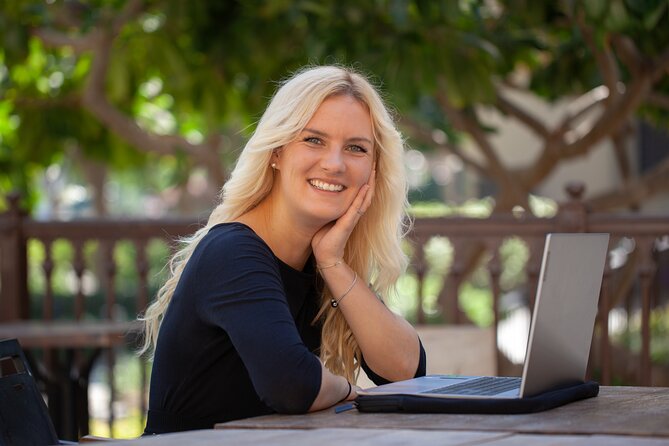 Hire Photographer, Professional Photo Shoot - Auckland - Booking and Reservation Details