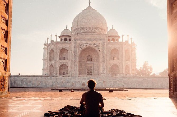 Hire Photographer, Professional Photo Shoot - Mumbai - Introducing the Mumbai Photography Tour: A Unique Way to Cherish Your Visit