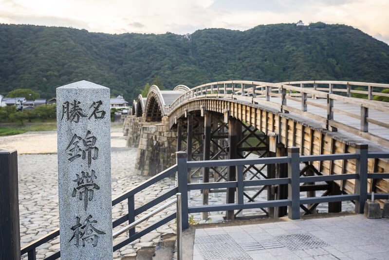 Hiroshima: 9-Hour Private Car Charter - Peace Memorial Park & Miyajima & Kintai Bridge in Iwakuni Day Trip (Departing from Hiroshima City) - What the private car buys you