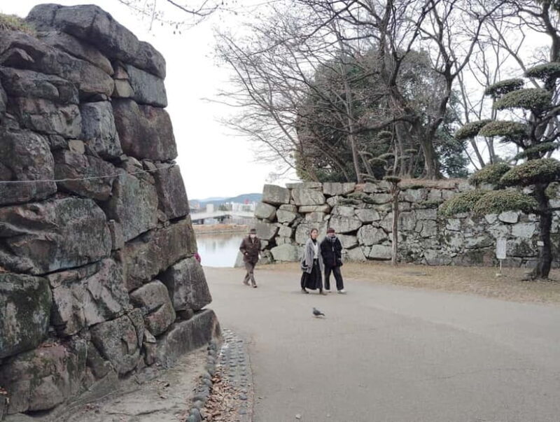 Hiroshima Castle 1h guide tour - FAQ
