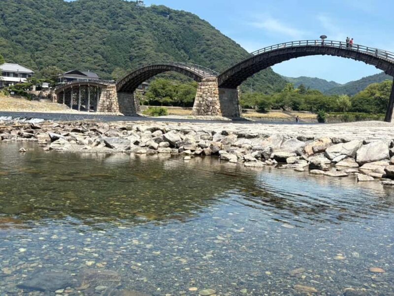 Hiroshima Day Trip: Kintaikyo Bridge & Miyajima Highlights - Exploring Kintaikyo Bridge: Japan’s Wooden Wonder