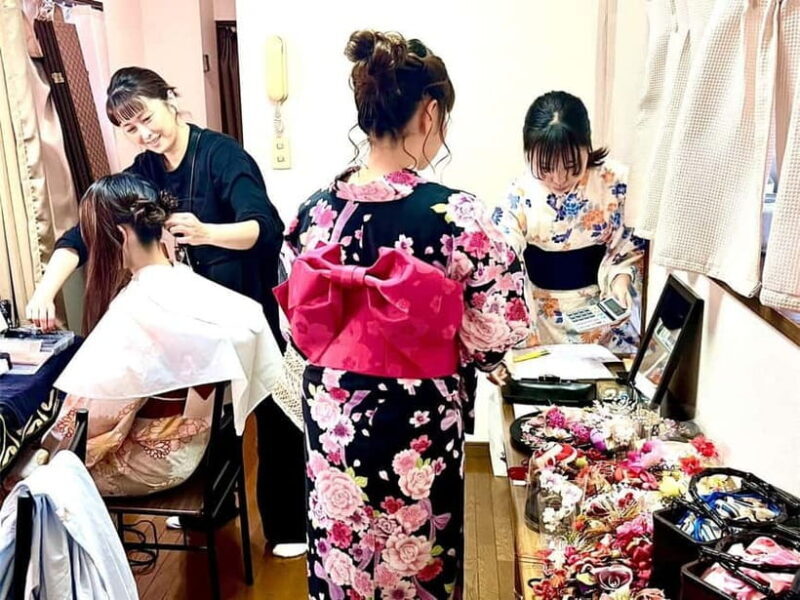 Hiroshima: Experience Japanese kimono by renting it - Authentic Experiences and Real Guest Insights