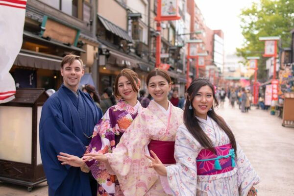 Hiroshima : Koto, Kimono, Photo Shoot Traditional Experience - Nearby Attractions