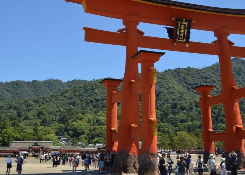 Hiroshima: Miyajima Local Eats and Sacred Sites in 2 Hours - Exploring Miyajima in 2 Hours: What to Expect