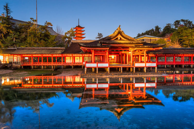Hiroshima & Miyajima Private Full-Day Walking Tour - Hiroshima’s Peace Park Sets the Tone