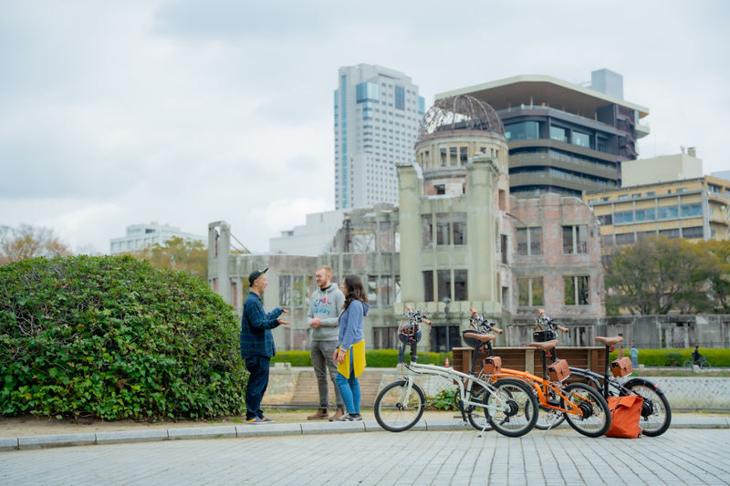 Hiroshima Peace Cycling Tour with Local Guide (2h Course) - What happens if the weather turns?