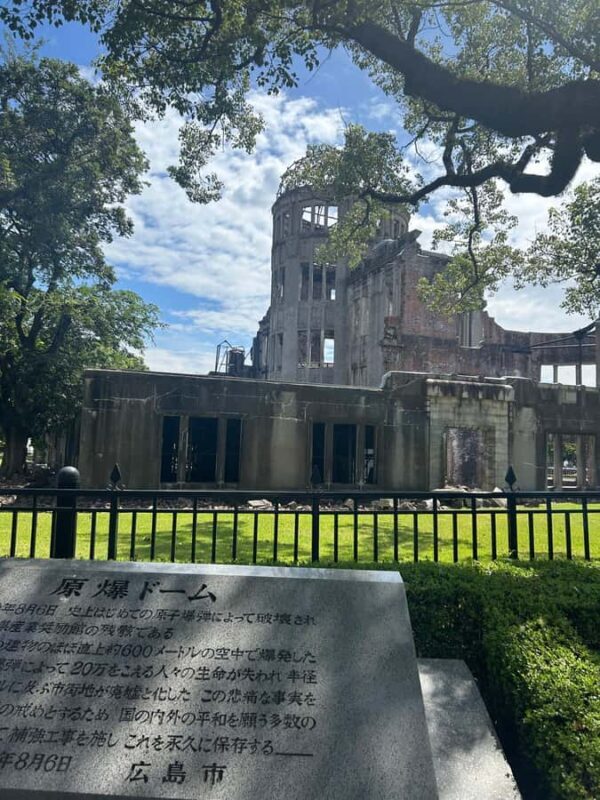 Hiroshima: Peace Memorial, Castle & Garden Walking Tour - Exploring Hiroshima: Peace Memorial, Castle & Garden Walking Tour