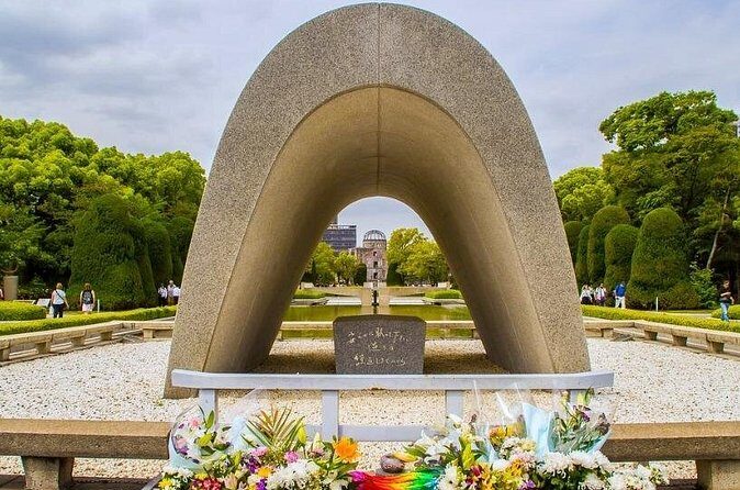Hiroshima Peace Memorial Park & Hiroshima Castle: A Scenic Walk - Frequently Asked Questions
