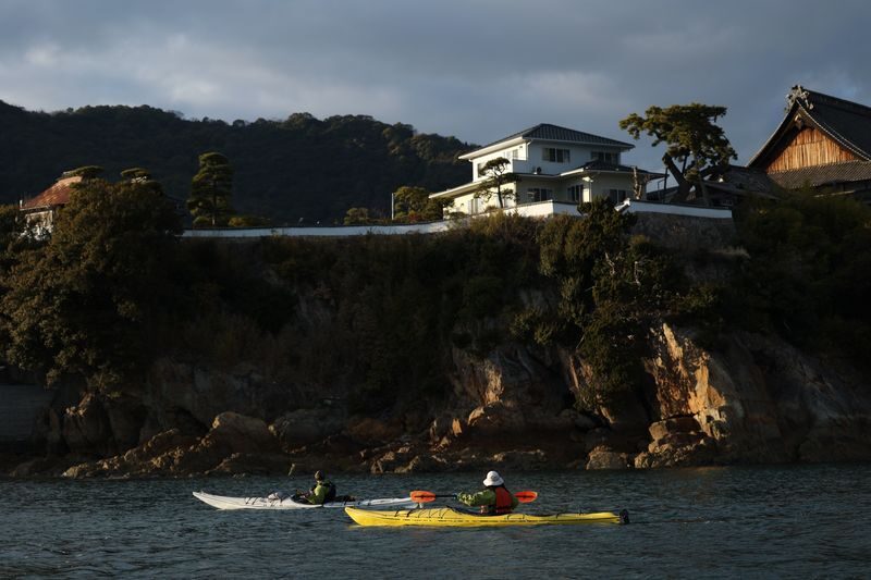 Hiroshima Tomonoura 3-Hour Kayak Tour - Who is likely to enjoy this outing