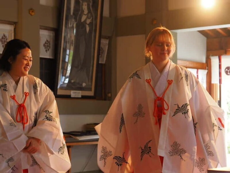 Hiroshima: Waseda Shrine Miko and Kannushi Experience - FAQ